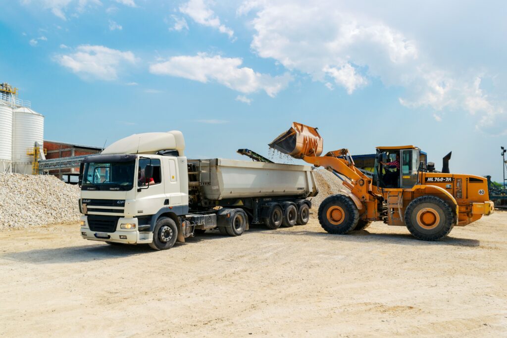 קורס נהיגה מכונה ניידת לתאילנדים, סרילנקים והודים